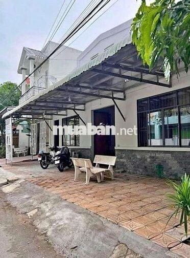 Bán dãy trọ 1ty180tr 240m2 thu nhập 12Tr/Th Tân Phú Trung Củ Chi,SHR