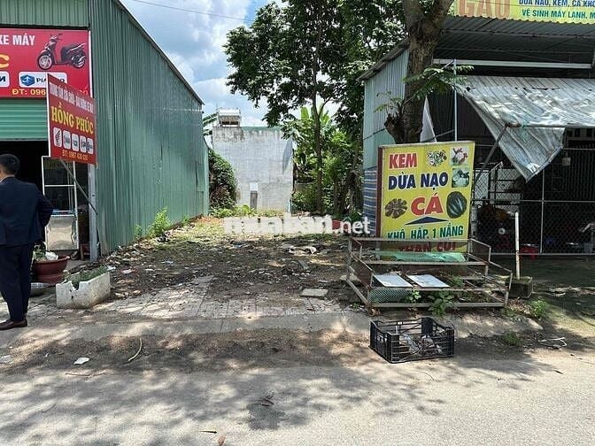 Bán Đất Mặt Tiền Chợ Khu Công Nghiệp