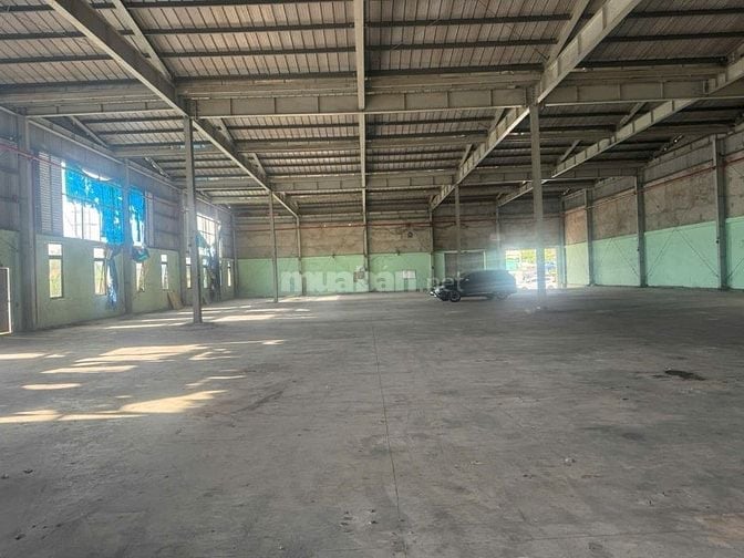 Cho thuê kho xưởng 1.900m² khuôn viên 3.000m² Nguyễn Hữu Trí , Bến Lức
