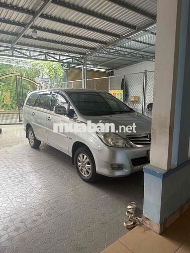 Toyota Innova 2010 G - 195000 km
