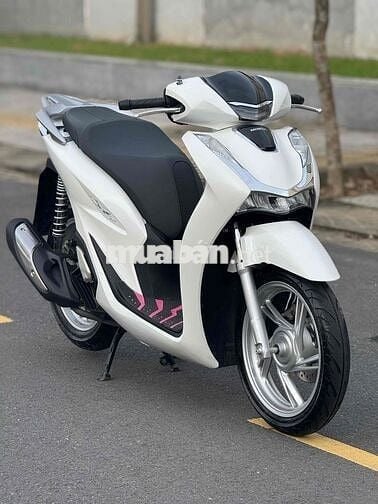 Honda-Sh 125 cbs 2025 bao biển số mới
