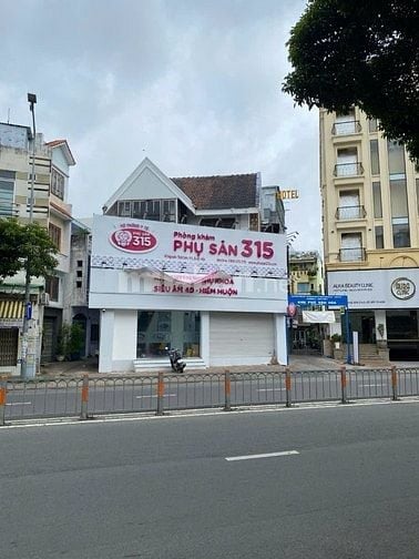 Bán nhà MT Nguyễn Thái Sơn, P.3, GV. DT 11x13m. CN 118m2Giá 37tỷ