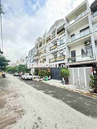 NHÀ MẶT TIỀN, NHÀ BÈ, 4 TẦNG, 64m2, 7.5T