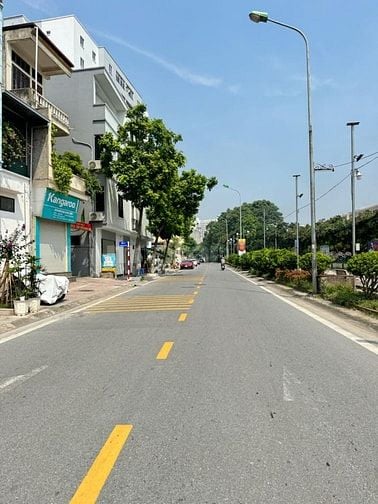 Đón Đầu Tiềm Năng Tăng Giá: Phố Tạ Đông Trung - Gia Thụy ( Long Biên).