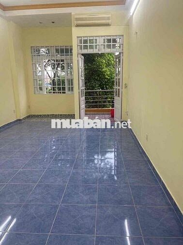 Mặt bằng kinh doanh hoặc văn phòng đường Trần Văn Dư