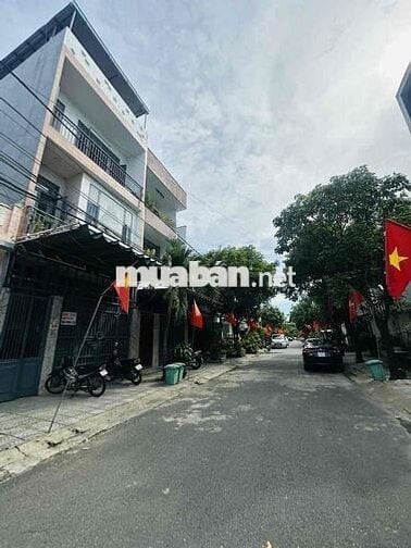mặt tiền sau lưng bến xe hiếm có dễ cải tạo cho thuê có dòng tiền