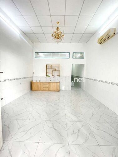 Nhà rộng có sân trước sau (có nội thất ) KDC Bv Nhi Đồng