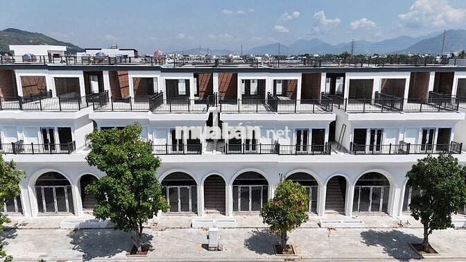Tại sao Mozzadiso - Nhà phố thương mai Nha Trang đang được săn đón