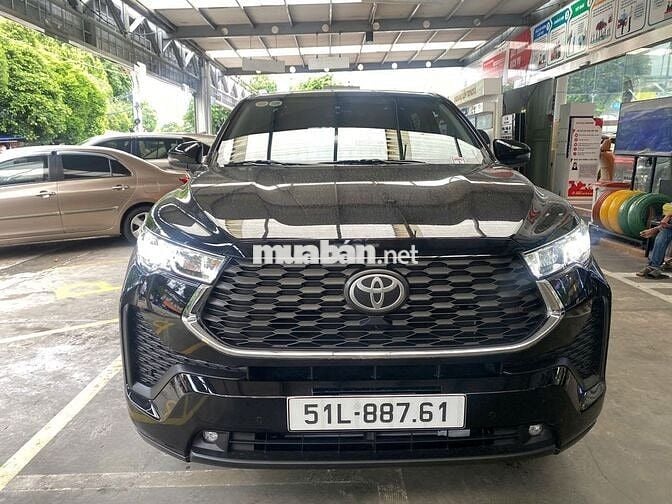 Toyota Innova Cross 2025 lướt, giá tl