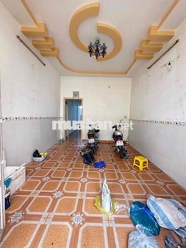 nhà cho thue 4p 3wc 4m x 18m 1 lầu  hxh khu bàu cát p14 tân bình