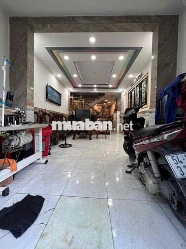 NHÀ PHỐ 2 TẦNG ĐẸP ĐƯỜNG XE TẢI HUỲNH THỊ NA GIÁP RANH QUẬN 12,SIÊU RẺ