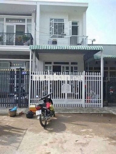 NHÀ Y HÌNH, 1 LẦU, 1 TỶ 1 , SỔ HỒNG RIÊNG , ĐƯỜNG OTO