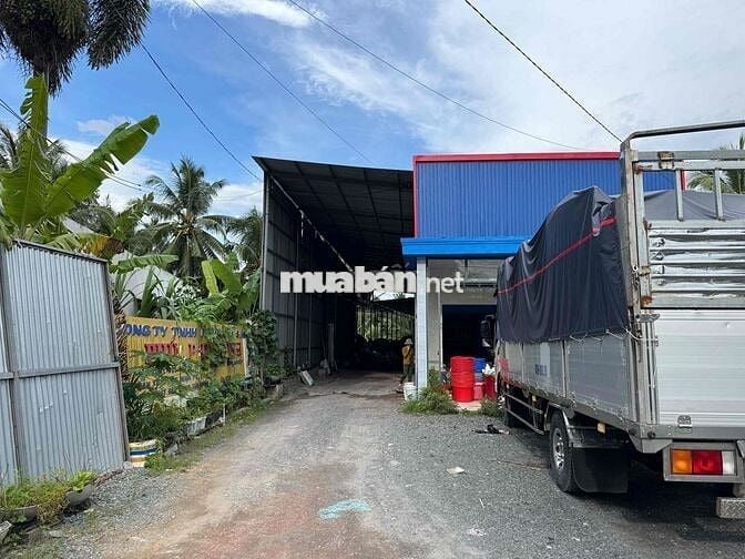 Đất nhà xưởng kho bãi + 1 cửa hàng đang bán và 1 nhà ở
