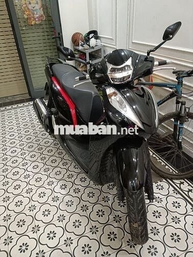 Cần bán SH300i nhập ý, đăng ký 2016, đi 6 vạn!!