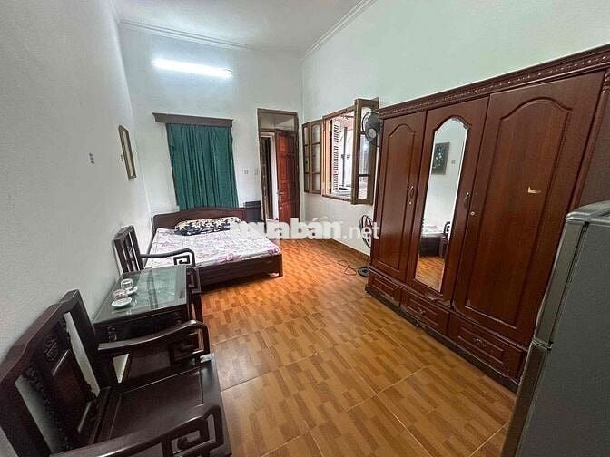 Cho thuê phòng ở khép kín 25m2 tại 462 Đội Cấn.