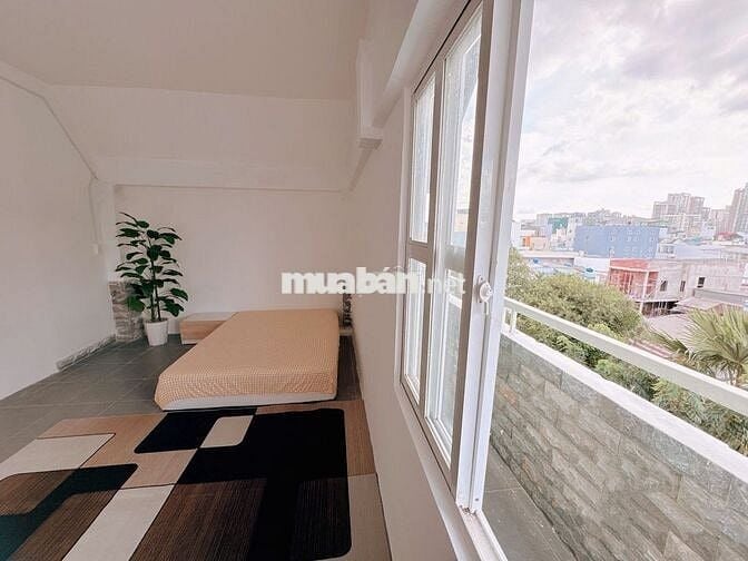 Phòng Trọ Ban Công Đầy Đủ Nội Thất Q7