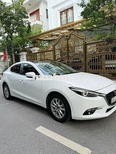 Mazda3 Facelift Full Option cuối 2018 cực mới.