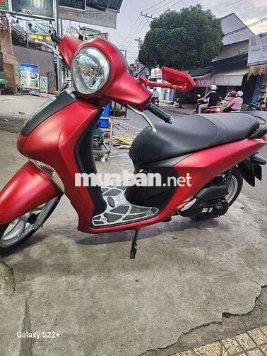 Dư xe bán bớt 1 em. 15c còn bơt cafe