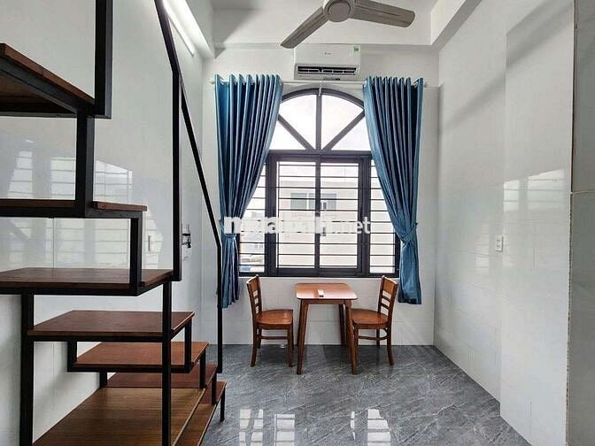 Duplex sinh viên ở 3-4 người. Full nội thất sẵn ở liền. Thuê ngắn hạn
