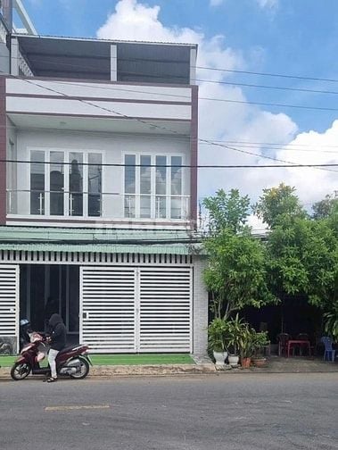 Bán nhà ngay cầu Tỉnh lộ 10, Bình Tân giá 1,72 tỷ Sổ hồng riêng