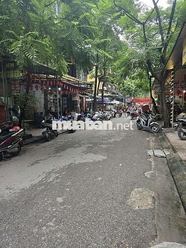 Căn hộ 3PN ngay trung tâm Ba Đình Hà Nội
