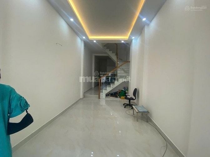 NHƯỢNG HĐ NHÀ MỚI NGUYÊN CĂN THẠCH THỊ THANH TÂN ĐỊNH QUẬN 1