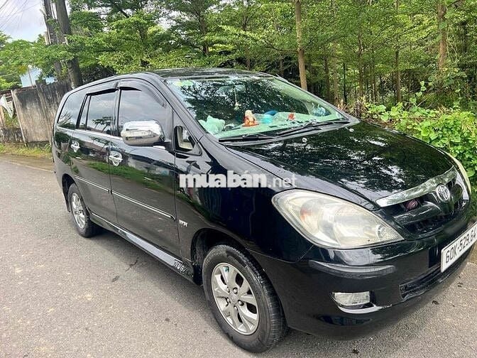 Toyota Innova 2006 G - 126000 km