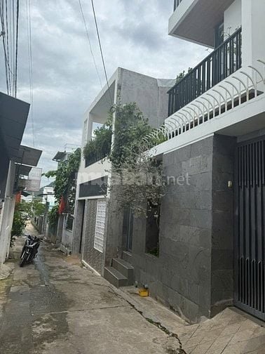 Bán nhà gần biển-DT75m2-2PN-ôtô tận nới-vĩnh hải-Nha Trang-Chỉ 2ty1   
