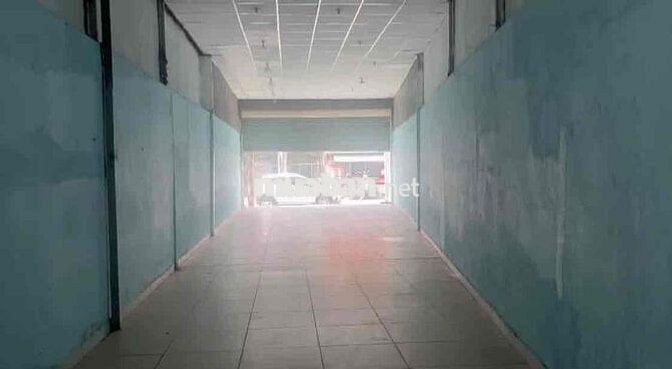 CHO THUÊ MẶT BẰNG + KHO 300m2 - MẶT TIỀN PHAN VĂN HỚN - KHU ĐÔNG DÂN