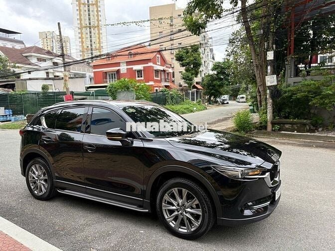 Mazda CX5 2022 Signature Premium 2.5 AWD - 17000km