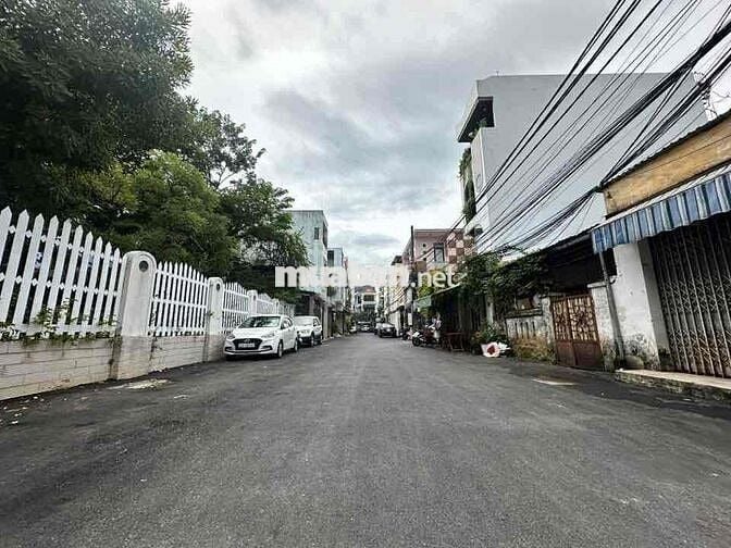 Bán nhà kiệt 8m trãi nhựa Nguyễn hữu Thọ Hải châu đà nẵng