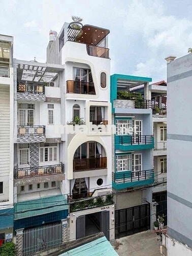 Nhà VIP : Gara - Thang máy - NT cao cấp ... Giá 13 tỷ 5..