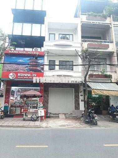Cho thuê nhà mới xây mặt tiền Nguyễn Hồng Đào, dt. 4x18m 1 trệt 2 lầu
