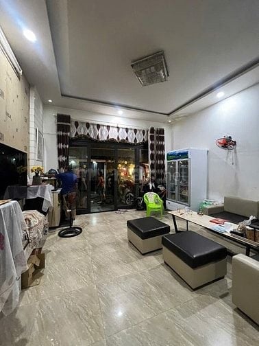 Bán Gấp nhà 3 tầng 4 ngủ ( nam  viêt á)