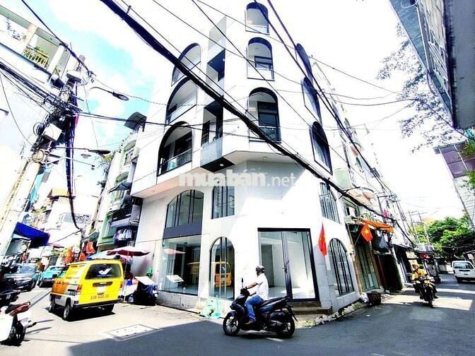NHÀ 4 TẦNG CÓ THANG MÁY 2 MT LÊ VĂN SỸ