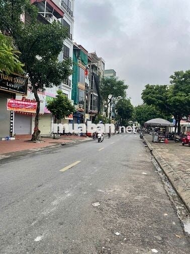 Bán nhà ngay cầu Trắng Hà Đông 40m giá hơn 8 tỷ