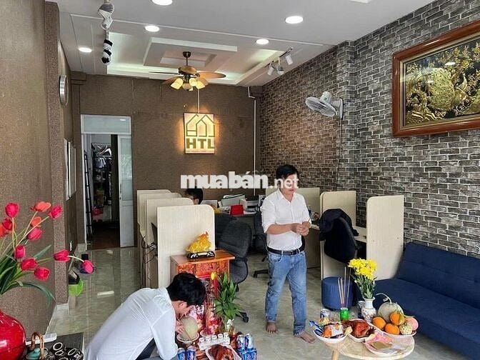 Cho thuê mặt bằng 238 Bến Vân Đồn view sông, DT: 4x20 giá 15 triệu