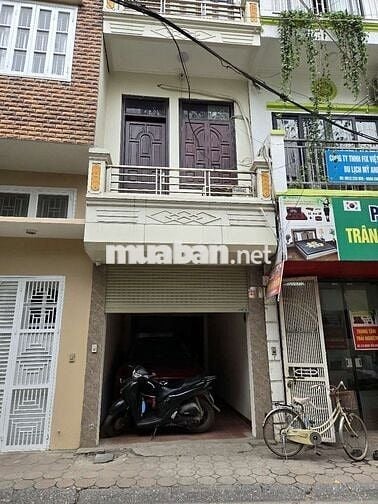 HN chính chủ cho thuê tấng 1+2 nhà mặt phố Đặng Tiến Đông