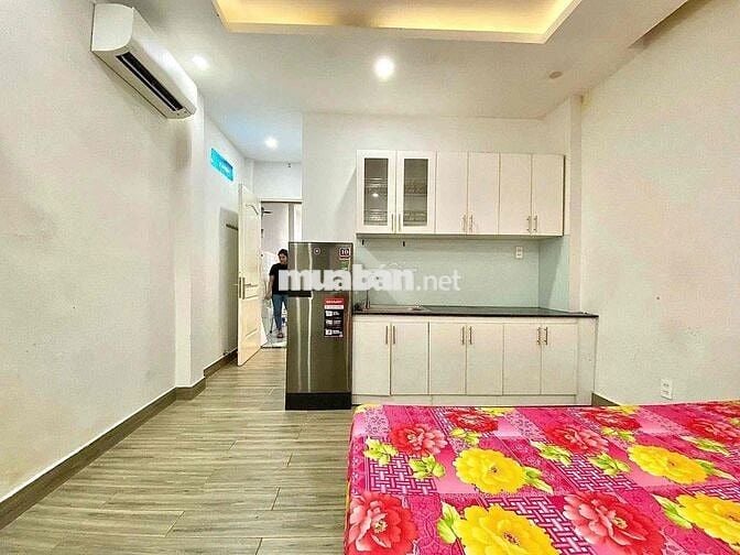 Phòng ngay cầu chữ Y, full nt, sạch sẽ, free xe, sát SGu, KHTn, UEh