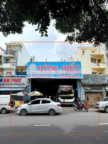 BÁN NHÀ MẶT TIỀN : 78 HÙNG VƯƠNG - P. 1 - Q. 10 - TPHCM
