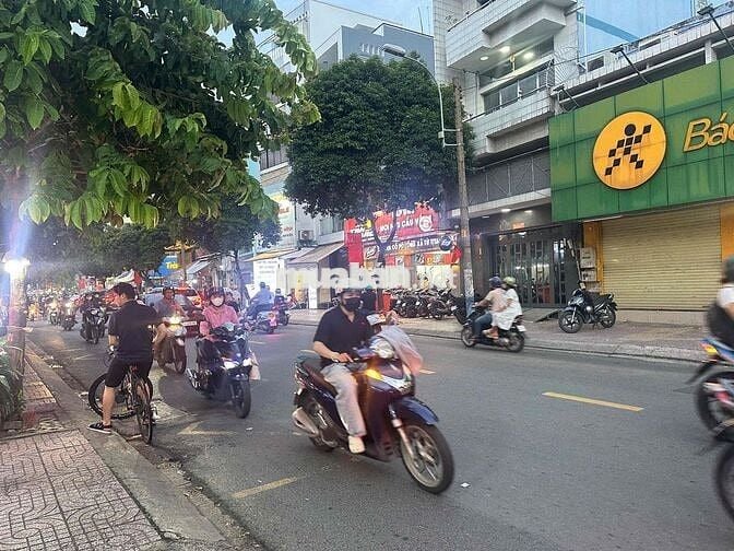 Cho thuê mặt bằng Bình Thới Quận 11, ngay ngã 3, DT 210m², giá 77tr/th