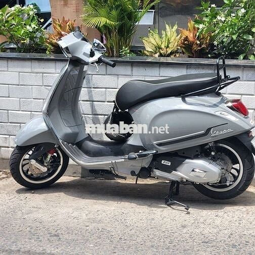 Bán xe piaggio (sprint) màu xám 125 .chính chủ