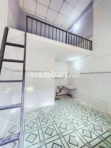 Phòng trọ giá rẻ ở 2, 3 người thoải mái, gần làng đại học