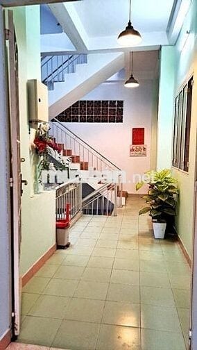 Chính chủ cho thuê phòng 25 m2, khu Đề Thám, Cô Bắc, quận 1