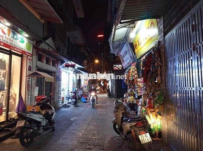 GIẢM CHÀO ! CẦU GIẤY 34m2, GIÁ CHỈ 6.25 TỶ, GẦN PHỐ, 2 THOÁNG, Ở SƯỚNG
