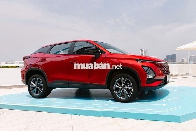 OMODA C5 - Đỏ ruby - 1.5 Tubo 2025 chưa lăn bánh