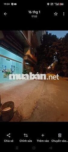 Đất vị trí đẹp, gần UBND phường Dương Nội. Xung quanh đầy đủ tiện ích