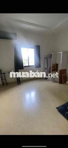 Phòng trọ 15m2 trống, gần Vạn Phúc City