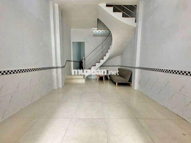 NHÀ ĐẸP 2 LẦU KIÊN CỐ - 35M2 (3.5 x 10) - CHO THUÊ 12TR - HẺM 3 GÁC