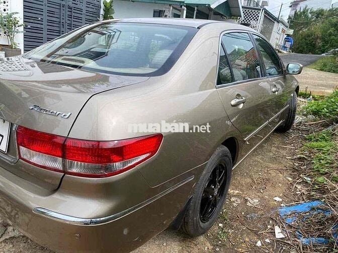 Honda Accord 2005 máy 2,4 số auto chạy đầm,chắc,êm